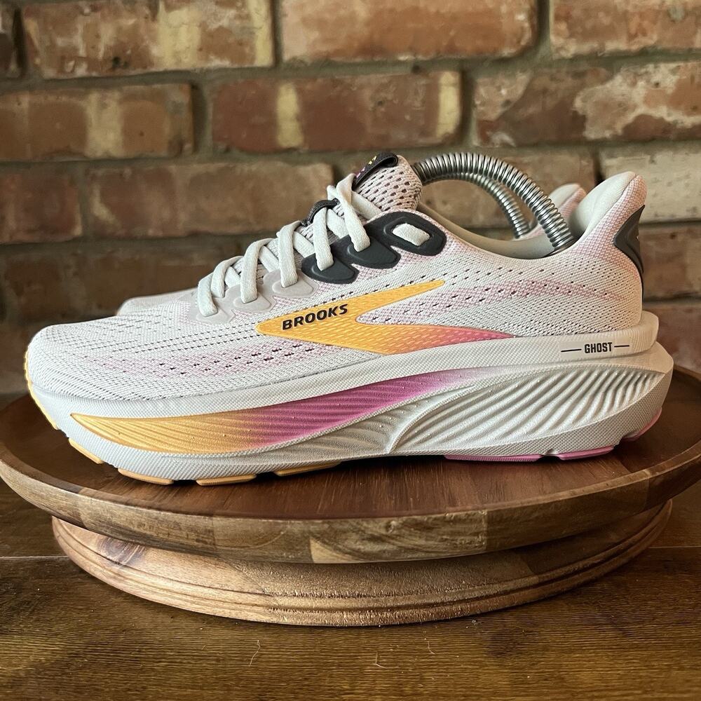 Brooks Ghost 17 Womens 6 2A Gray White Pink Neutral Running Shoes Sneaker